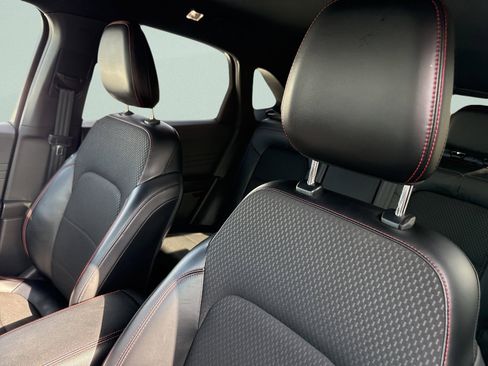 Used 2023 Ford Escape ST-Line image 23