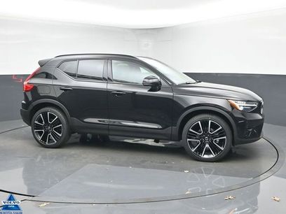 New 2026 Volvo XC40 B5 Ultra w/ Protection Package Premier