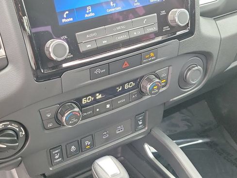 Certified 2024 Nissan Frontier SL w/ Technology Package AWD/4WD image 26