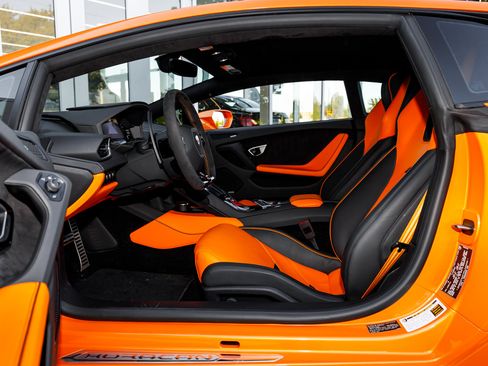 Used 2023 Lamborghini Huracan EVO RWD image 29