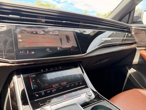 Used 2021 Audi Q8 Prestige w/ Prestige Package AWD/4WD image 27