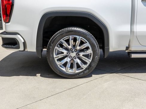 Used 2025 GMC Sierra 1500 Denali w/ Denali Reserve Package AWD/4WD image 37