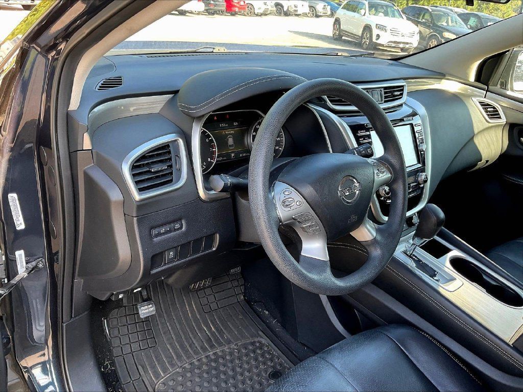 Used 2018 Nissan Murano S w/ Cargo Package FWD image 4
