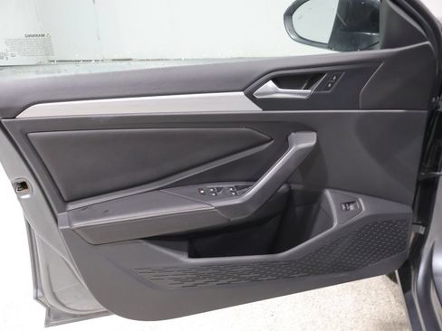 Used 2025 Volkswagen Jetta Sport FWD image 13