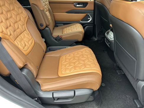 New 2026 Nissan Armada Platinum Reserve image 16