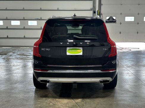 Used 2021 Volvo XC90 T6 Inscription w/ Climate Package image 18