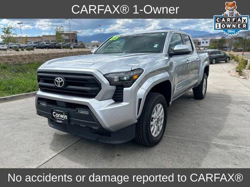 Used 2025 Toyota Tacoma SR5 AWD/4WD image 2