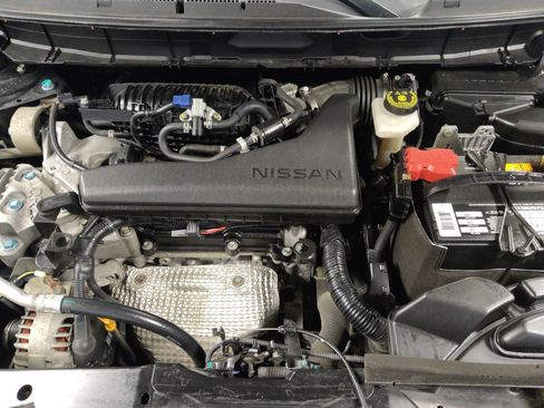 Used 2019 Nissan Rogue SV image 30