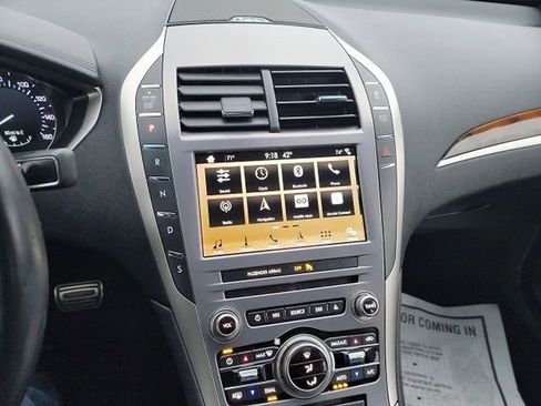 Used 2019 Lincoln MKZ Reserve w/ Reserve Plus Package image 11