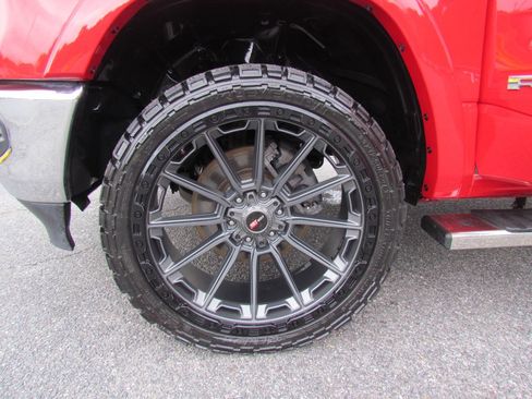 Used 2019 RAM 1500 Laramie image 25