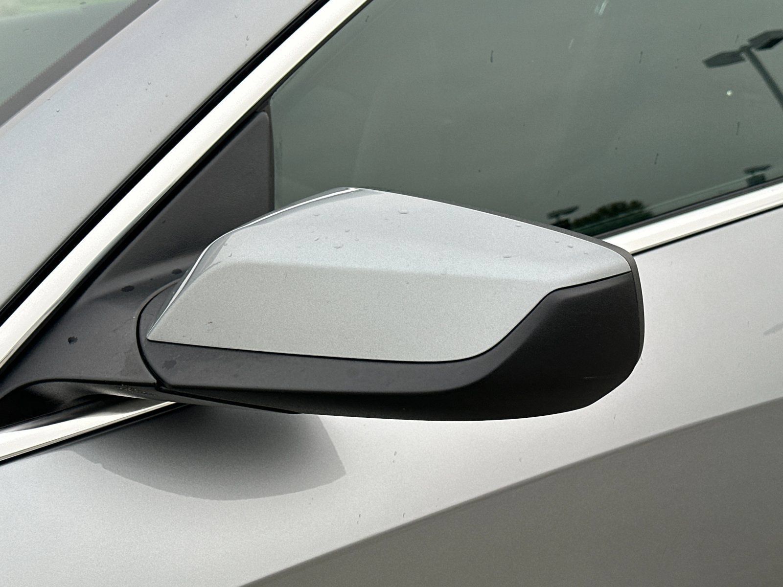 Used 2025 Chevrolet Malibu LT FWD image 38