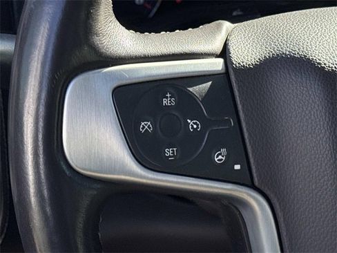 Used 2015 GMC Sierra 1500 SLT w/ SLT Crew Cab Value Package image 29