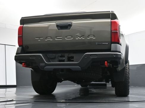 Used 2024 Toyota Tacoma Trailhunter image 38