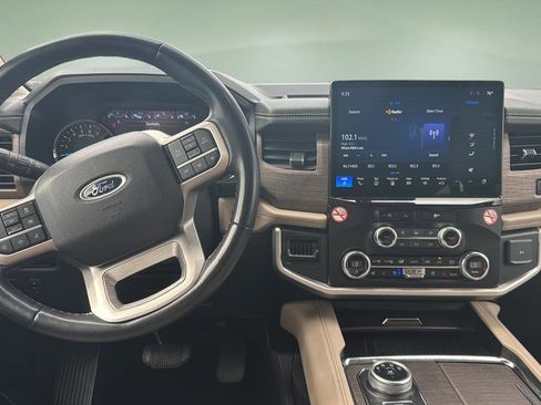 Used 2024 Ford Expedition Max Limited RWD image 9