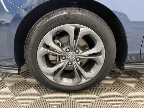 Used 2024 Honda Accord EX image 9