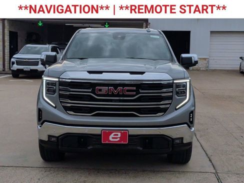 New 2026 GMC Sierra 1500 SLT image 2