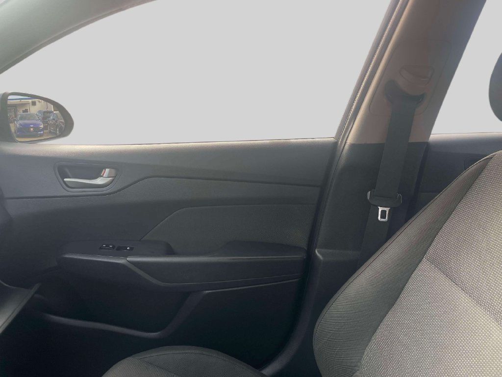 Used 2019 Hyundai Accent SEL FWD image 32
