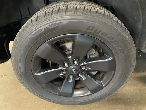 Used 2014 Ford F150 FX4 w/ Equipment Group 402A Luxury AWD/4WD image 25