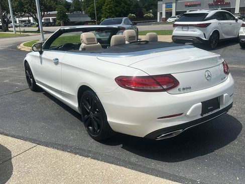 Used 2017 Mercedes-Benz C 300 4MATIC Cabriolet image 9