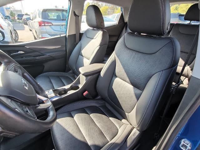 Used 2023 Chevrolet Bolt LT w/ Infotainment Package FWD image 18