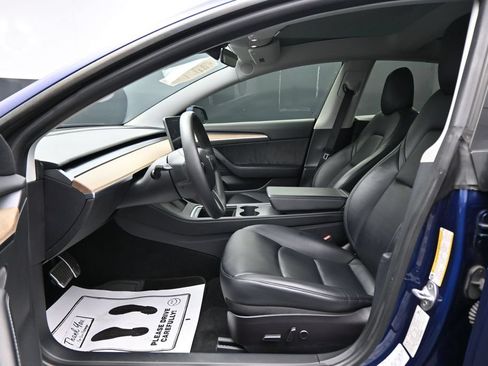 Used 2021 Tesla Model 3 Standard Range Plus RWD image 9