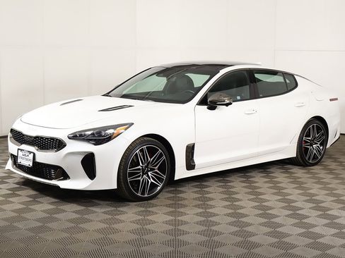 Used 2023 Kia Stinger GT2 image 12