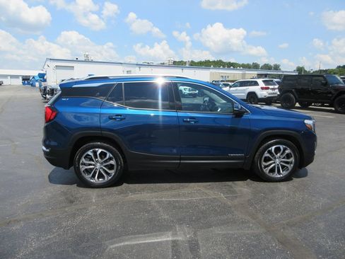 Certified 2019 GMC Terrain SLT w/ Preferred Package FWD image 5