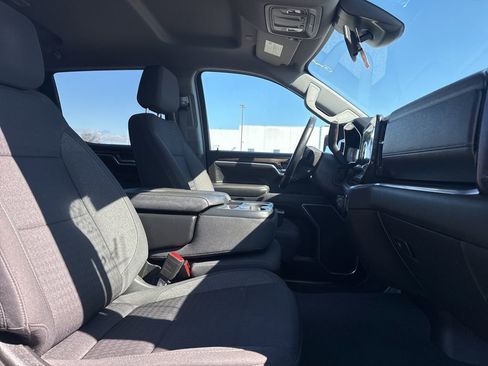 Used 2022 Chevrolet Silverado 1500 LT image 16