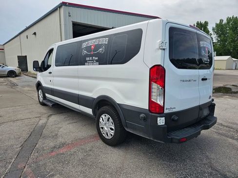 Used 2017 Ford Transit 350 XLT RWD image 5