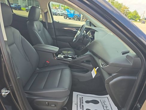 Used 2023 Buick Envision Essence FWD image 21