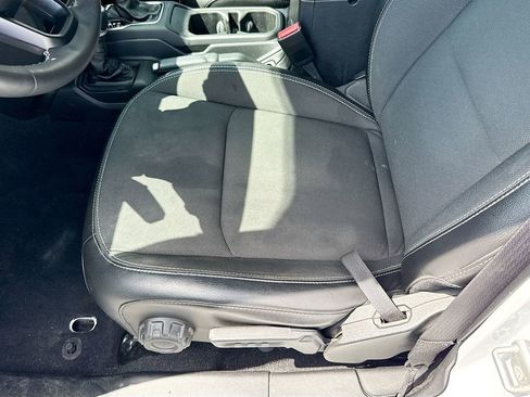 Used 2023 Jeep Wrangler Unlimited Sport image 21