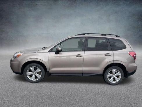 Used 2015 Subaru Forester 2.5i Premium w/ All-Weather Package AWD/4WD image 11