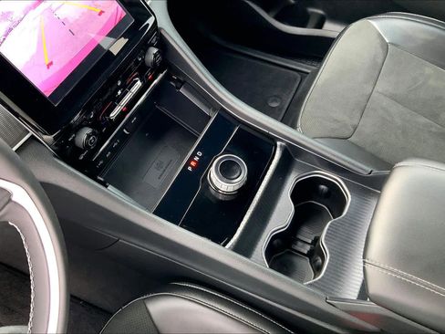 Certified 2025 Jeep Grand Cherokee L Altitude image 15