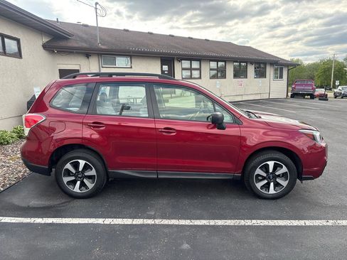 Used 2017 Subaru Forester 2.5i w/ Alloy Wheel Package AWD/4WD image 2