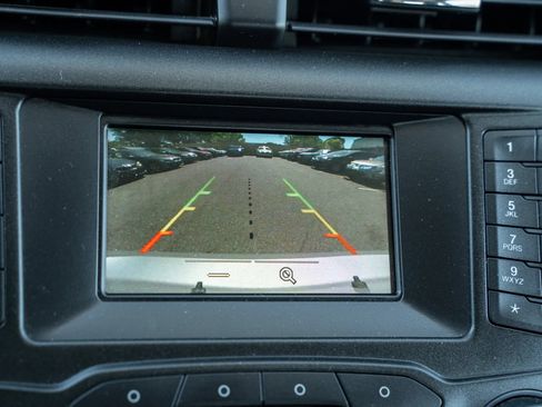 Used 2017 Ford Fusion SE FWD image 19