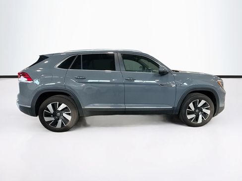 Certified 2025 Volkswagen Atlas Cross Sport SEL AWD/4WD image 4