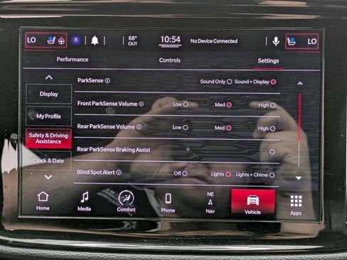 Used 2022 Dodge Durango R/T w/ Blacktop Package AWD/4WD image 10