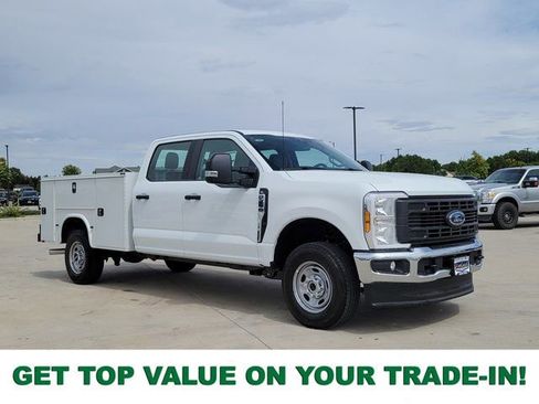 New 2026 Ford F250 XL w/ XL Chrome Package image 1