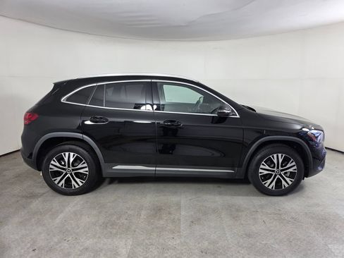 Certified 2025 Mercedes-Benz GLA 250 image 3