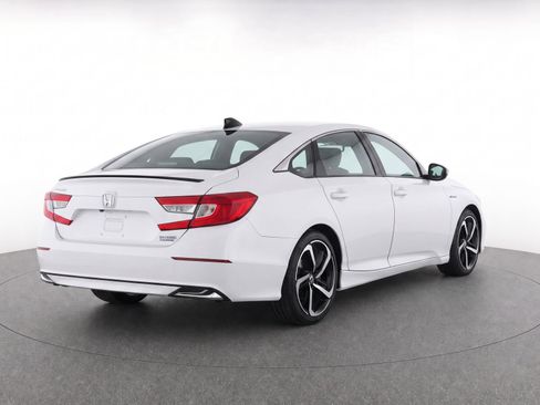 Used 2022 Honda Accord Sport image 4