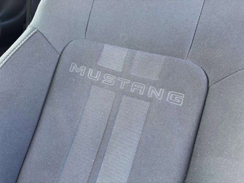 Used 2021 Ford Mustang Coupe image 20