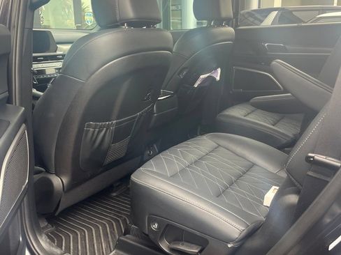 Used 2025 Kia Telluride EX X-Line AWD/4WD image 10