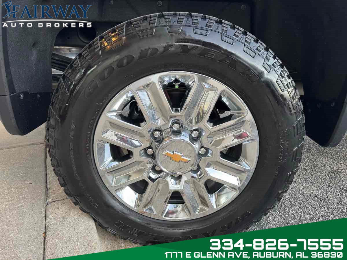 Used 2024 Chevrolet Silverado 2500 High Country w/ High Country Premium Package AWD/4WD image 35