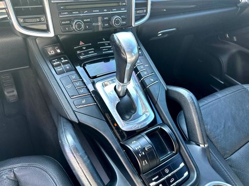 Used 2012 Porsche Cayenne image 14