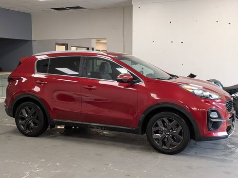 Used 2021 Kia Sportage S image 2