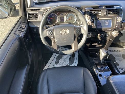 Used 2018 Toyota 4Runner TRD Off-Road Premium image 38