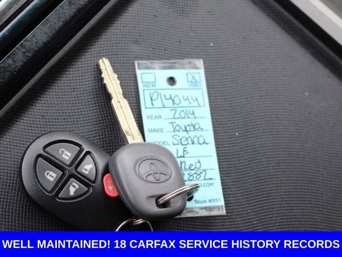 Used 2014 Toyota Sienna LE image 33