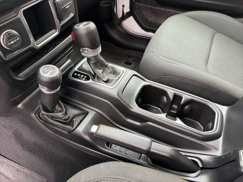 Used 2021 Jeep Wrangler Unlimited Sport image 20