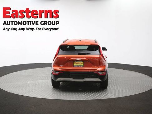 Used 2023 Kia Niro Wind w/ Wind Preserve Package FWD image 37
