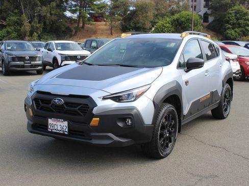 Used 2024 Subaru Crosstrek 2.5i Wilderness w/ Crosstrek Mirror Package AWD/4WD image 3
